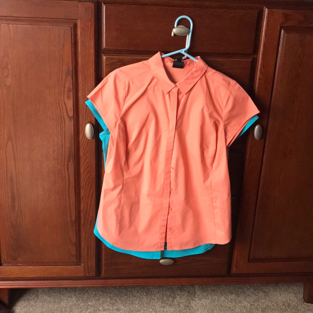 Button down blouse - Picture 2 of 3